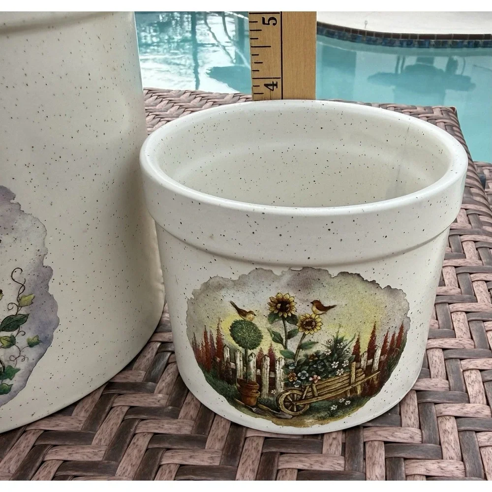 Daxinxiang Porcelain Factory vintage country